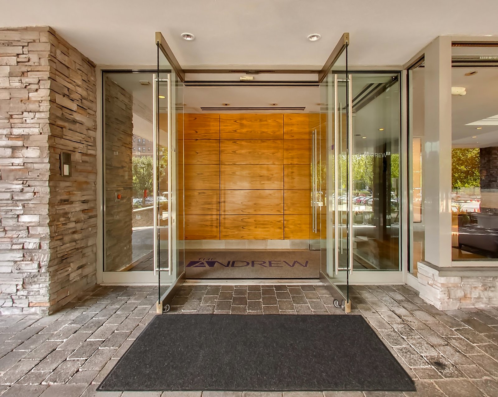 Boutique North Shore Long Island Hotel in Great Neck | The Andrew Hotel